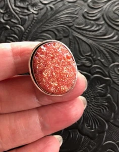 Artisan Peachy Pink Sparkle Druzy Quartz Ring Shadow Bezel Size 9 - Picture 1 of 3