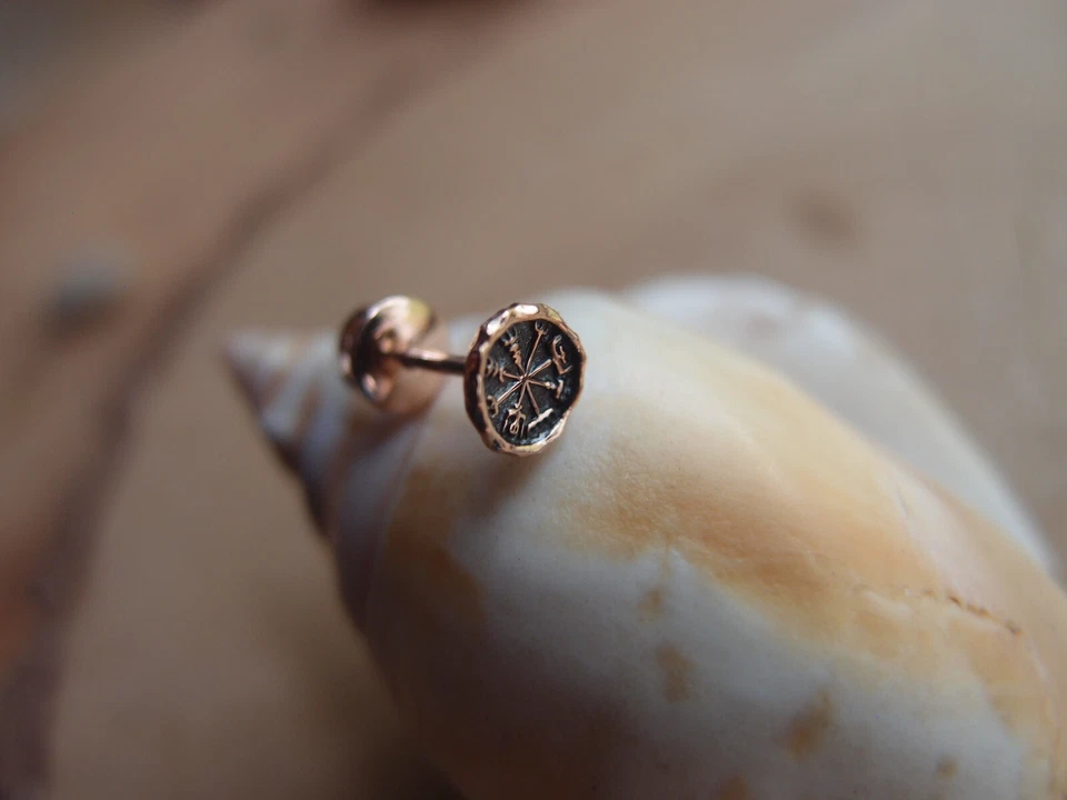 Brinco de ouro 14K viking bússola único presente viking unissex - Imagem 1 de 4