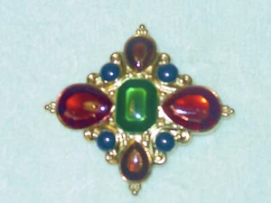 VINTAGE  JAY STRONGWATER MALTESE CROSS SCARF BROOCH/ PENDANT PIN SIGNED - Picture 1 of 3