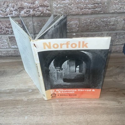 Norfolk A Shell Guide By Wilhelmine Harrold & C L S Linnell DJ HB 1969 Faber - Image 1 of 4