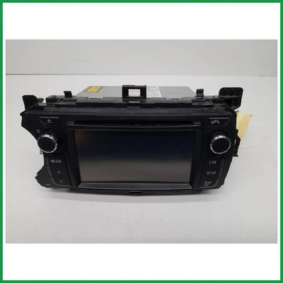 Autoradio Toyota Yaris IV 861200D640 2011 2014   Originale Usato  - Immagine 1 di 4