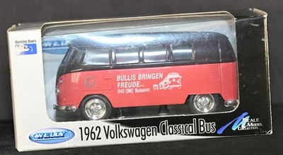 1962 Volkswagen Classical Bus Bullis Bringen Freude 1:43 Diecast Welly in box - Image 1 of 4