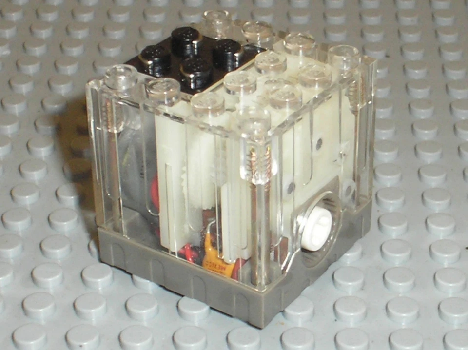 Moteur LEGO Electric Technic Motor 9V Geared ref 47154 / Set CREATOR 4895 4094  - Photo 1/1