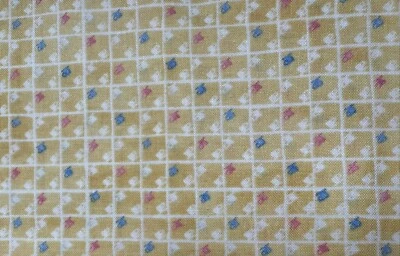 Tela de edredón Tea Party de RJR Fabrics 7112-2 patrón de rejilla amarilla Foto 1 de 4