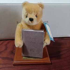 Classic Pooh Winnie the Pooh - Picture 1 of 6