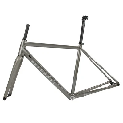 Road Bicycle Frame Gravel Off-Road Disc Brake Frame 700C with Carbon Fork - Image 1 of 4