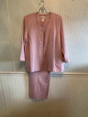 Traje Pantalón Rosa Alfred Dunner, Nuevo sin Etiquetas, 14 - Chaqueta y Pantalones, Espalda Elástica, Bolsillos Foto 1 de 4