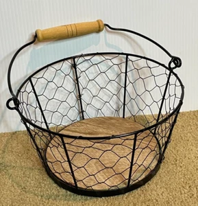 NEW Farmhouse Chicken Wire Wood Napkin Towel Basket Organizer Round Storage Bin - Picture 1 of 4
