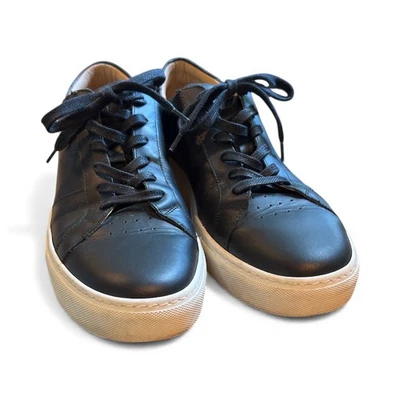 EXCELENTES Zapatillas de Cuero Negro, Talla 11, EXCELENTE estado usado. Foto 1 de 3