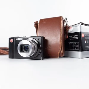 Leica V-LUX 30 14.1 MP Digital Camera - Black_ - Foto 1 di 14