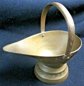 Collectable 2 1/4" High X 4" Long Solid Brass Decorative Minature Coal Bucket - Picture 1 of 7
