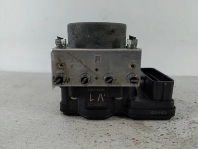 Módulo de control de bomba ABS Toyota Prius 2016-2022 NGIA8 Foto 1 de 4