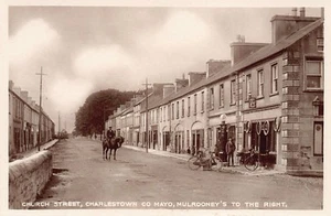 EIre - CHARLESTOWN - Church Street, Mulrooney's to the right - Picture 1 of 2