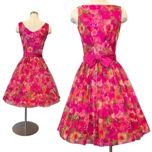 Vestido de Fiesta Nueva York Años 50 60 Rosa Chifón Estampado Floral Vintage MCM Ajuste y Acampanado  - Imagen 1 de 11