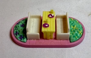 Vintage Polly Pocket Compact Babysitting Stamper - Replacement Picnic Cover - Picture 1 of 2