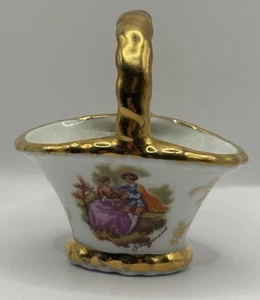 LIMOGES "COURTING COUPLE" TRINKET MINIATURE PORCELAIN BASKET France - Picture 1 of 6