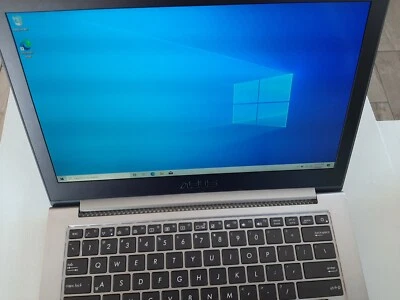 Asus Ultrabookj UX32VD,4GB,180gb SSD,Win10Home - Image 1 of 3