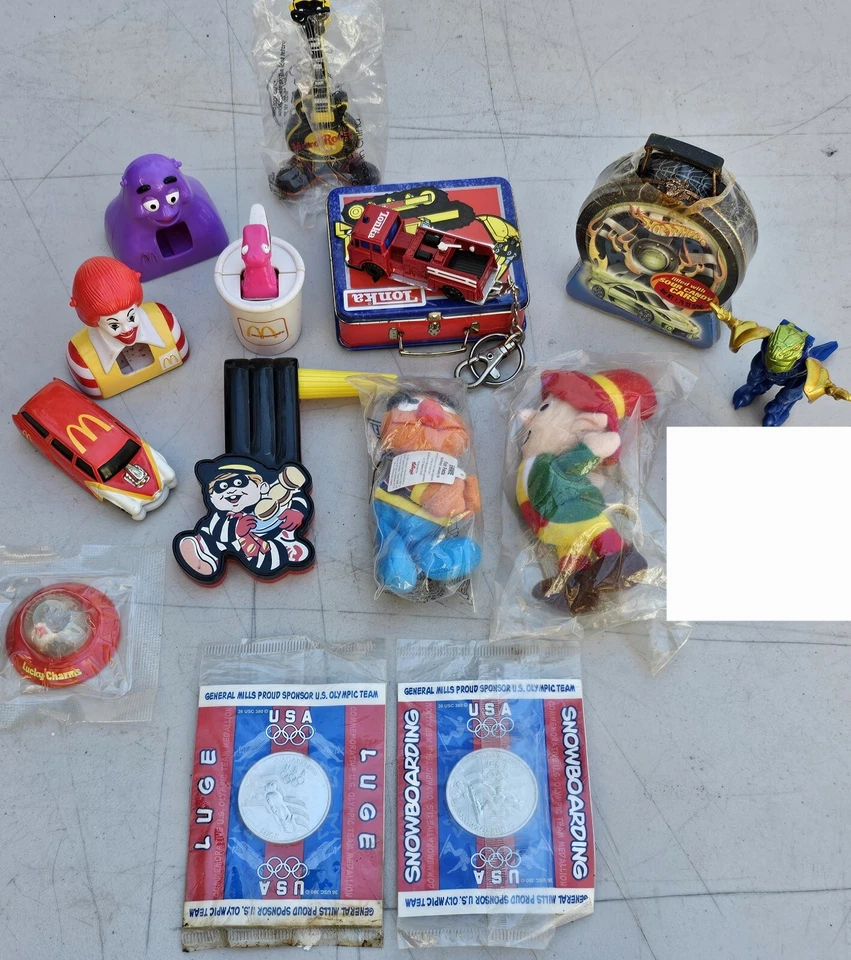 Vintage Toy Lot Mail Away Cereal Box Surprises Fast Food Happy Meal Toys + More! - Image 1 of 4