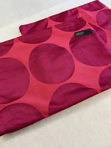 Beautiful Vibrant Pink Jab Cushion Covers With Large Circles - Picture 1 of 3