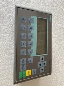 Siemens kp300 Basic Mono Pn Hmi - Picture 1 of 4