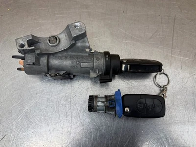Audi A4 S4 B6 Ignition Barrel And 2 Keys 4B0905851G - Image 1 of 4