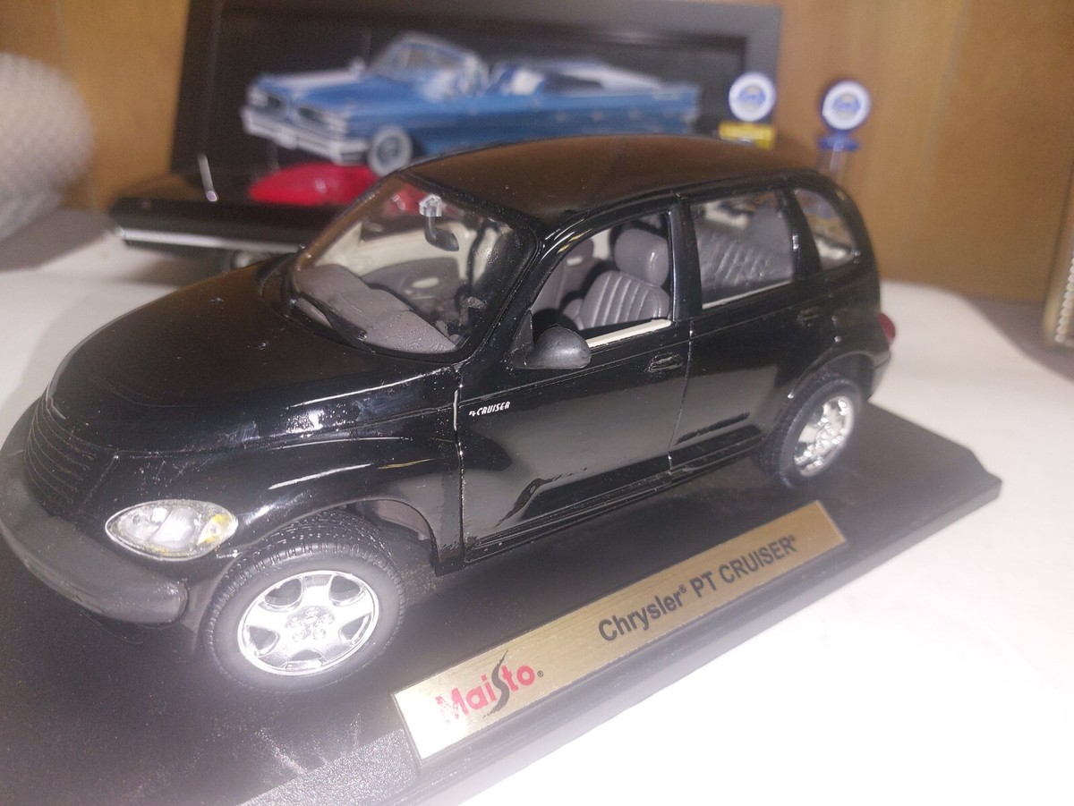 PT CRUISER ミニカー 1/18 GATE Chrysler PT Cruiser White 29302 | eBay