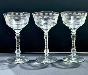 1940er Libbey Rock Sharp Wein/Sherbet Gläser 3er Set geätzt 5,75”h 3 - Bild 1 von 14