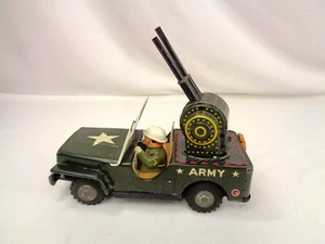 Vintage TADA Japan Friction Tin Litho Army Jeep w/Moving Pom Pom Guns - NICE! - Picture 1 of 7