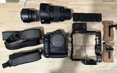 Sony A7S II набор, Sony FE 50, аккумуляторы, маленький Rig клетка + больше! - Изображение 1 из 4