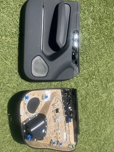 Car panels To a 2024 Volvo XC60 Recharge - Picture 1 of 1