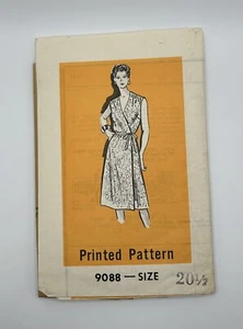 Marian Martin 60’s Schnittmuster #9088 Wickelkleid Gr. 20,5 Brustweite 43 Hüfte 45,5 ungeschnitten - Bild 1 von 5