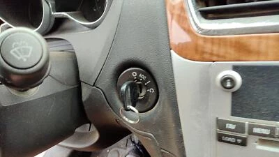 Conjunto de interruptor de encendido Chevy Malibu 2004-2012 con llave eléctrica completa OEM Foto 1 de 3