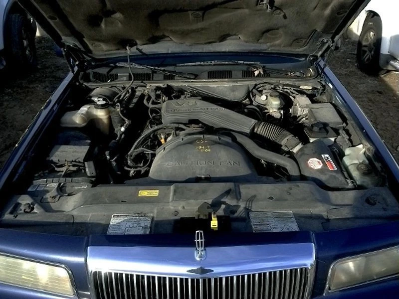 Driver Left Headlight Fits 95-97 LINCOLN & TOWN CAR 2306284 - Image 1 of 4