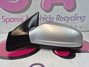 09 VAUXHALL ASTRA TWIN TOP 1.6 NEARSIDE ELECTRIC WING MIRROR (SILVER Z157)04-10 - Picture 1 of 14