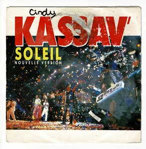 Kassav Vinile 45 Giri RPM Soleil Versione Zou -epica 651682 Rare - Foto 1 di 3