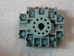 Dayton 56X156F 11 Pin Screw Terminal  Socket, 15A - Picture 1 of 1