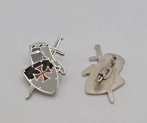 Knights Templar Soldier Head & Shield Collectors Hard Enamel Pin Badge Patriotic - Picture 1 of 1