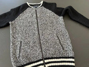 American Eagle Outfitters Damen S Varsity Strickjacke Pullover schwarz grau (GR177) - Bild 1 von 8