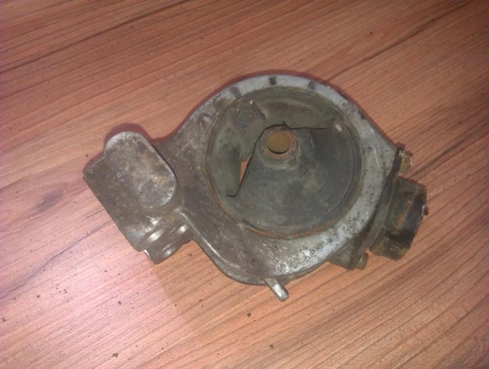 Mitsubishi Space Wagon 1999 Engine Mounting and Transmission Mount FR71526-91 - Photo 1/1