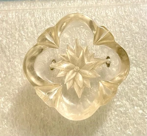 Vintage dicke große geschnitzte Blume Lucite Nähen Knopf Mantel Tragetasche Handarbeit - Bild 1 von 2