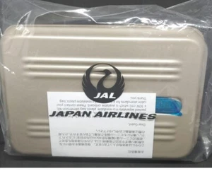 Zero Halliburton JAL First Class Amenities Pouch Unopened Gold/Silver - Picture 1 of 4