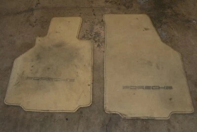 97-04 Porsche 986 Boxster / 99-05 996 Tapetes de assoalho dianteiros direita e esquerda Savannah bronzeado - Imagem 1 de 4