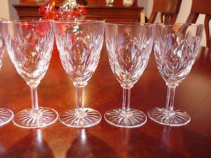 4 Crystal Glasses fan dot cut pattern 3 oz Cordial Glasses - Picture 1 of 6