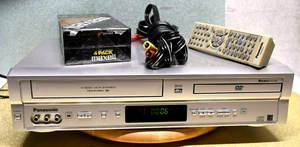 Combo grabadora de DVD/VCR Panasonic probada PV-D744S-A con control remoto, cables y 2 cintas - Imagen 1 de 14