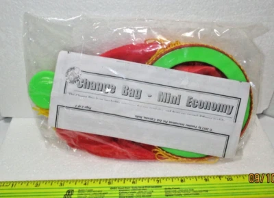 Change Bag One Hand "Mini" Magic Trick - Close-Up, Items Change, Vanish, Appear - Image 1 of 3