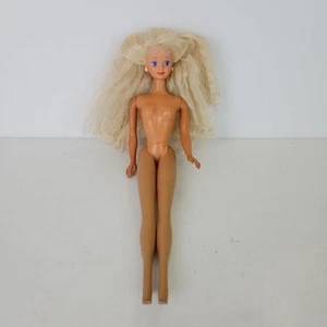 Patrón Barbie Sirena Mar Gemelos Hermana Muñeca Desnuda Rubia Pendientes - Imagen 1 de 8