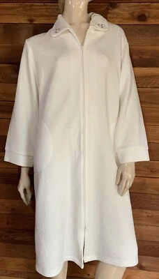 MISS ELAINE WHITE SIZE SMALL ROBE with BLUE TRIM   #H04 - Image 1 of 4