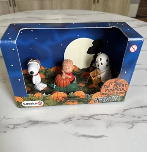 Schleich Peanuts It's The Great Pumpkin Charlie Brown NIP - Picture 1 of 3