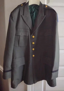 Vintage WWII U.S.A. Army Dress Uniform Jacket with Airborne Patches - Picture 1 of 9