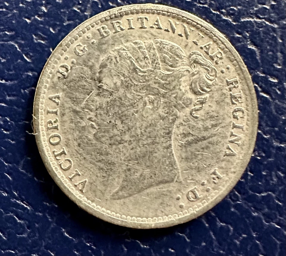 Beautiful 1881 Britain Three Pence SILVER KM 730 - Image 1 of 2